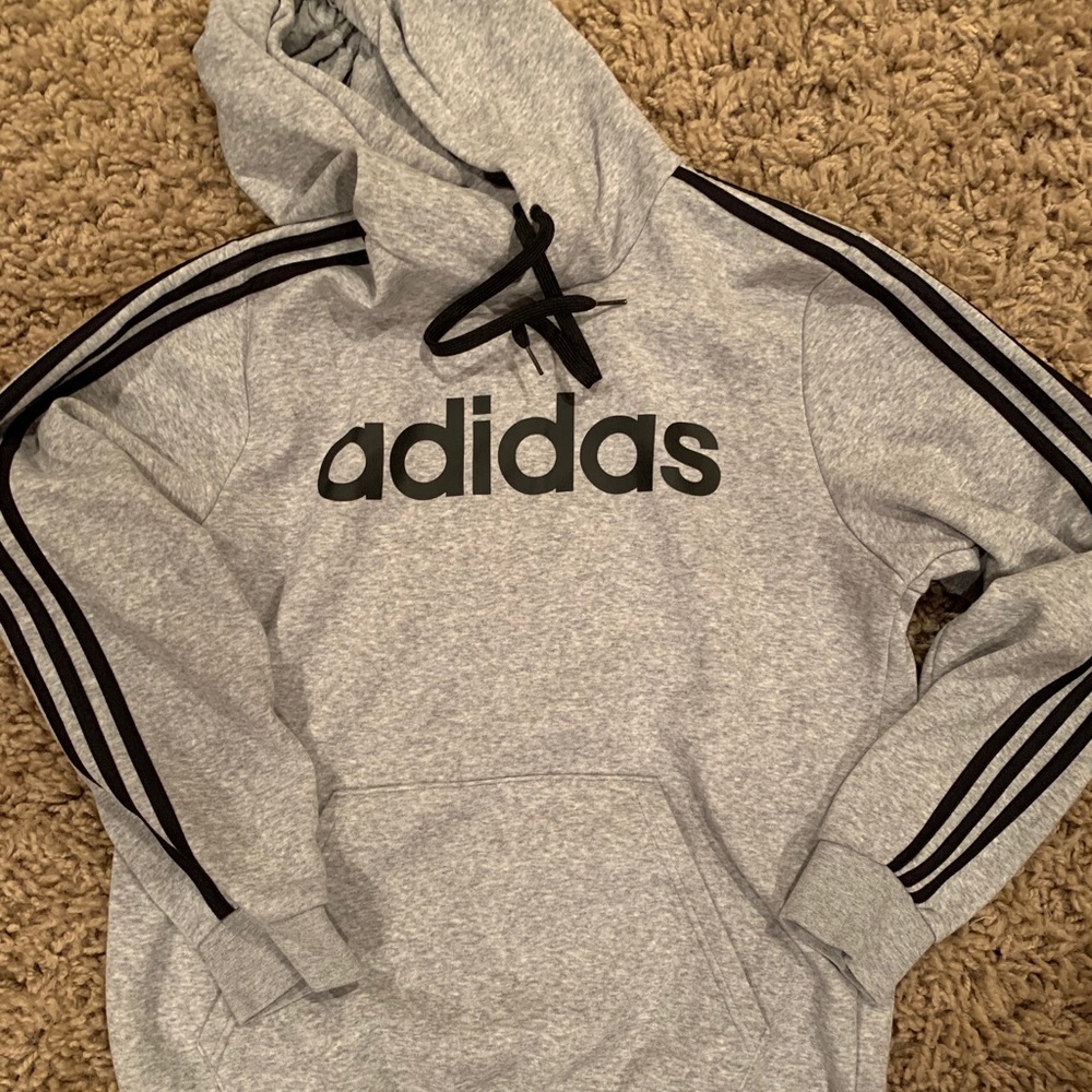 New never worn without tags Adidas sweatshirt sz M